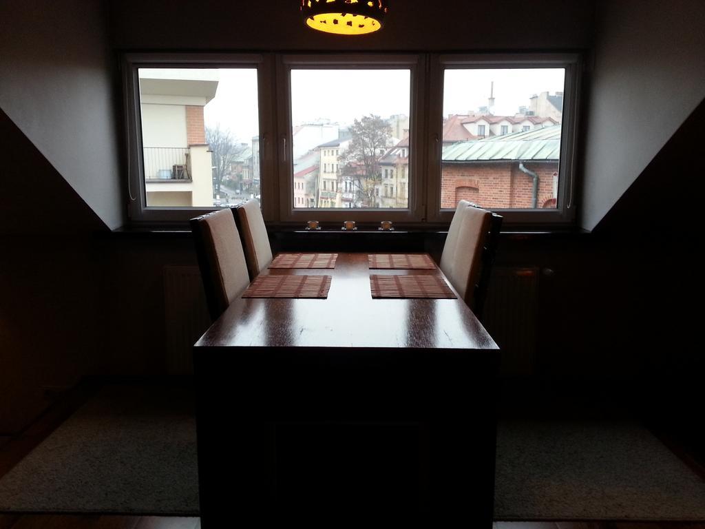 Krakow Jacuzzi Apartment Oda fotoğraf